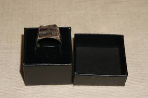lot 9 image: Sterling Silver Ring with Abalone Inlay