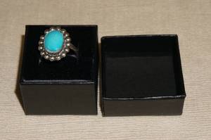 lot 10 image: Taxco Mexican Artisan Sterling Silver Ring with Turquoise