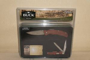lot 31 image: NEW Buck 327 & 381 Special Edition Knife Set