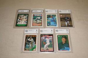 lot 66 image: Graded Baseball Cards - Bo Jackson