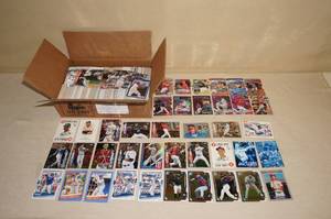 lot 75 image: Box of Baseball Cards - Rookies and Inserts