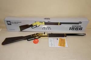 lot 109 image: Barra 1866 Cowboy Series Lever Action Air Pellet Rifle