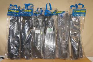 lot 111 image: 6 Cressi Gara Modular Snorkel Fins