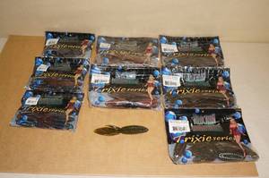 lot 120 image: Reaction Innovations Trixie Series Plastic Fishing Baits