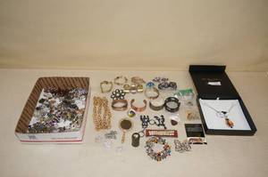 lot 203 image: Costume Jewelry