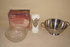 lot 197 image: Serving Bowl, Electric Can Opener, Metal Colander