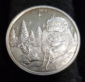 1 TROY OZ. .999 FINE SILVER MERRY CHRISTMAS ROUND