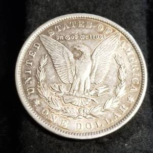 1900 MORGAN SILVER DOLLAR