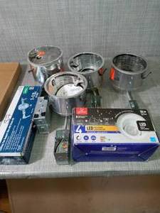 Mixed lot of lighting house air tite - SEE PICTURES