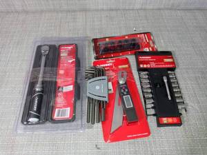 Mixed lot of husky items - SEE PICTURES