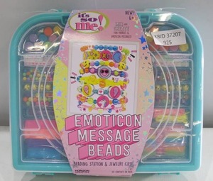 lot 925 image: Emoticon Message Beads Jewelry Kit - Its So Me