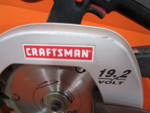 lot 35 image: 19.2v Craftsman Skill Saw