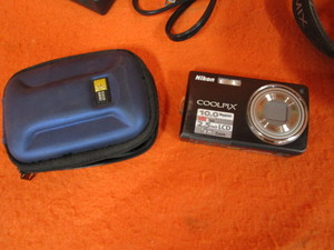 lot 36 image: Digital Cameras