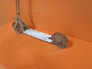 lot 41 image: Vintage Scooter