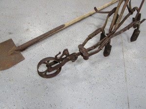 lot 55 image: Vintage Cultivator & Shovel