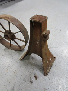 lot 58 image: Vintage Cast Iron Cream Separator Stand & Steel Wheel