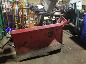 lot 1 image: The Boss RT3 Power V Snowplow  with SmartHitch2 Mount