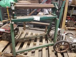 lot 6 image: Tennsmith Sheet Metal Roller 22GA SR36 (on pallet)