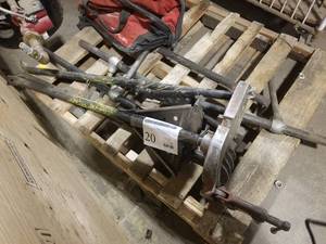 lot 20 image: Ridgid Pipe Bender  with Tristand No. 40A (on pallet)