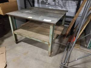 lot 87 image: Rolling Metal Work Table 46Lx43Wx34H