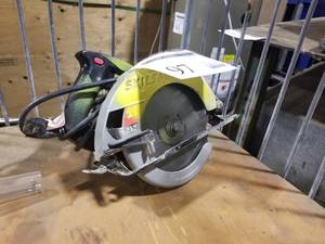 lot 97 image: Skil Circular Saw  7-14 5150