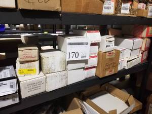 lot 170 image: Humidistats, Thermostats, Dehumidistats (in box)