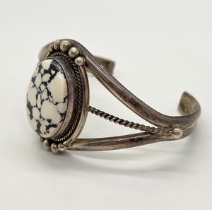 lot 35 image: Vintage Silver w Black & White Jasper Stone Cuff Bracelet