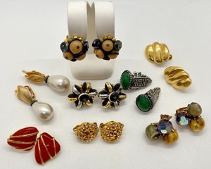 lot 49 image: 8 Pairs Designer Vintage Clip Earrings- Hobe, Marvella, Vogue, Les Bernard, Napier & Monet