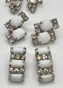 lot 69 image: 6 Pairs Vintage Crystal & Milk Glass Screw Back Earrings