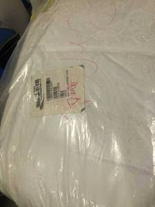 Black Label PrimaLoft White Solid Cotton Queen Comforter, C2G3-Q-WHITE, NEW