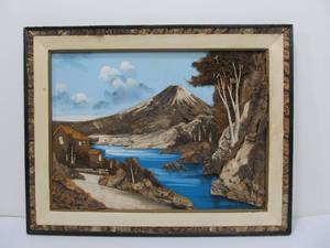 lot 26 image: Vintage Hand Made & Painted 3D Tree Bark Artwork