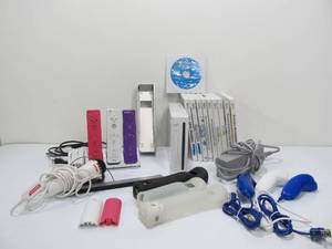 lot 27 image: Working Nintendo Wii Video Game System wGames Controllers etc