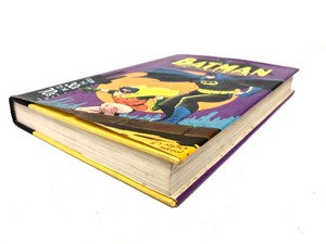 lot 310 image: Vintage 1970s Batman & Robin Comics 1930s-70s Hardcover Book w Dust Jacket