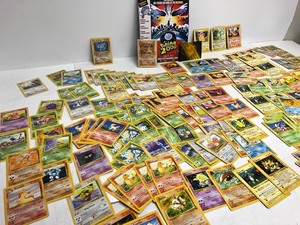 lot 325 image: Large Lot of Older Late 90s POKEMON Cards