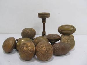 lot 140 image: 7 Matching Sets of Antique Brass Door Knobs