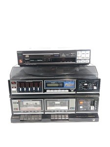 lot 341 image: Vintage SANYO Model GXT747A Stereo Music System & Sony CD Player