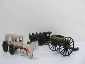 lot 167 image: Group of Cast Iron Toys