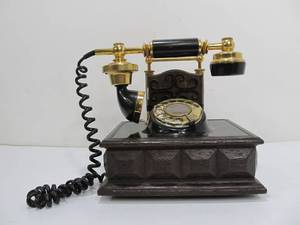 lot 171 image: Ornate Vintage Hotel Style Princess Phone