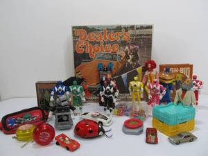 lot 197 image: Cool Estate Lot of Vintage Toys etc