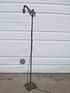 lot 252 image: Ornate Antique Iron FloorBridge Lamp