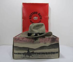 lot 254 image: Very Cool Vintage STETSON XXXXX Fur Felt Cowboy Hat wBox - Size 7 18
