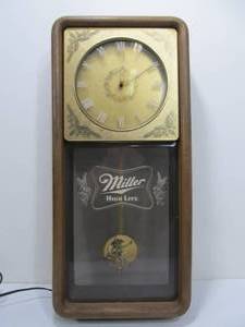 lot 255 image: Working vintage MILLER HIGH LIFE Beer Advertising Lighted Clock
