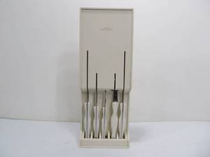 lot 233 image: Nice CUTCO 1726 Pearl Handle 5-Piece Knife Set
