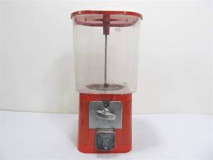 lot 219 image: Vintage Acorn GumballCandy Vending Machine wKey