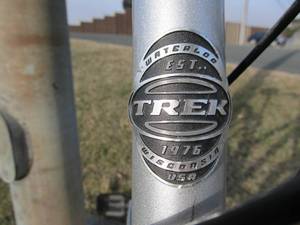 lot 303 image: Trek Multitrack 7300