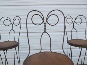 lot 293 image: Matching Set of Vintage Tall Twisted Iron Barstools