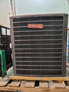 lot 1 image: 5 Ton Goodman Air Conditioning Unit-New Old Stock