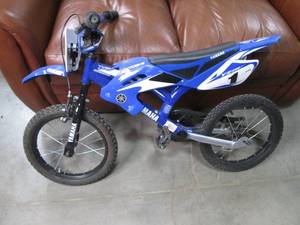 Youth size 16 Yamaha Motobike kids...