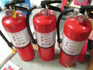 Lot of 3 fire extinguishers...