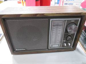 Vintage Panasonic Transister Radio ...